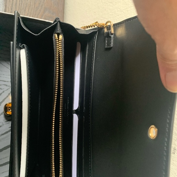 Alexandre McQueen Skull Croc Embossed Leather Wallet on a Chain - Picture 6 of 14